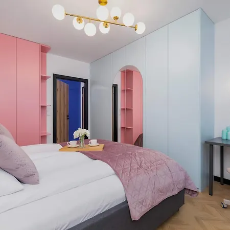 Spacious For 4 People By Renters Prestige