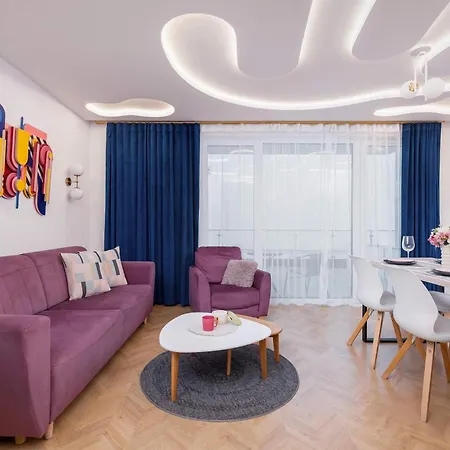 Spacious For 4 People By Renters Prestige
